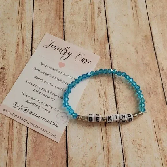 Be Kind Beaded Stretch Bracelet - Picture 5 of 14